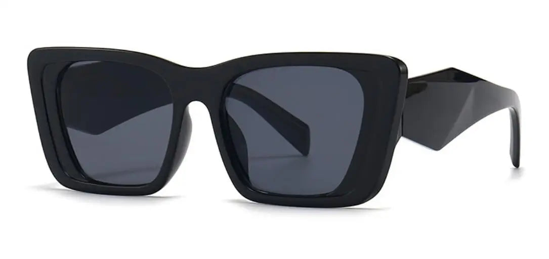 New Vintage Cat Eye Sunglasses – Classic Small Frame UV400 Protection