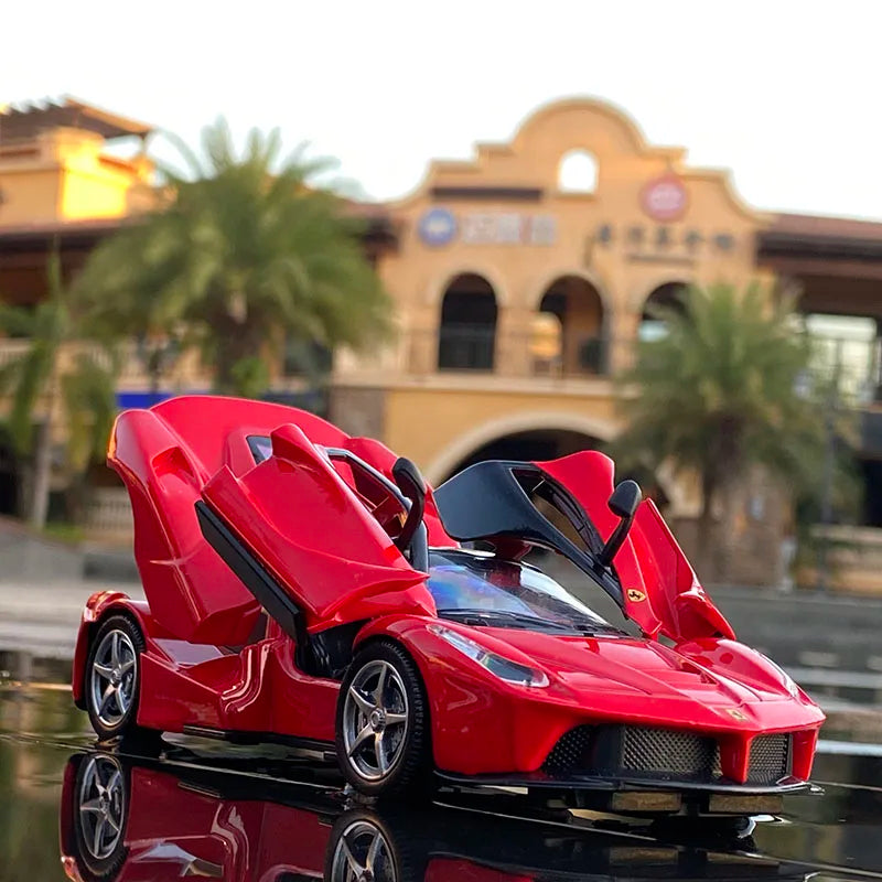 1:32 Ferrari LaFerrari Alloy Toy Car – Diecast Miniature Model