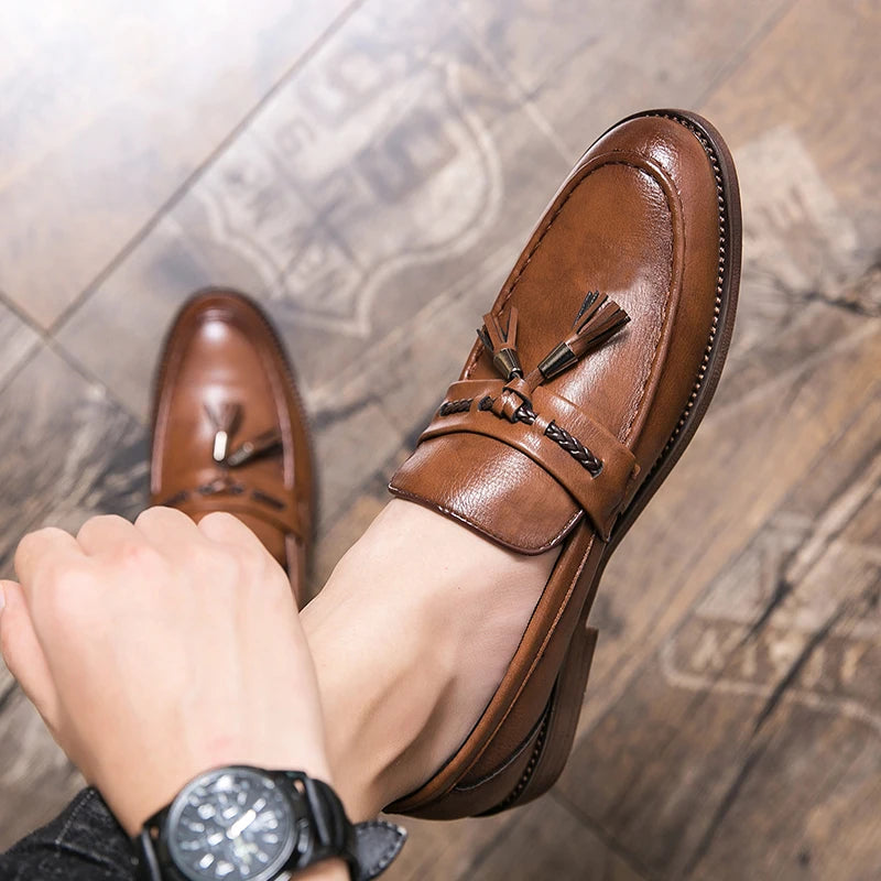 Pointed Men’s Casual Moccasins – Fringed Slip-On Bean Boat Shoes