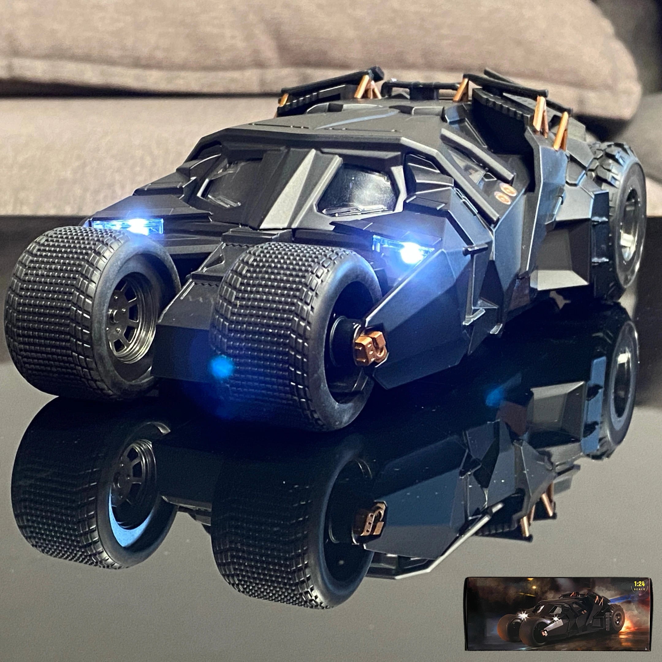 1:24 Batmobile Tumbler Alloy Diecast Truck Model