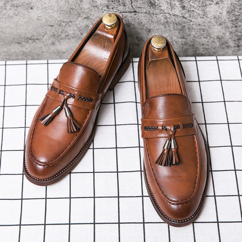 Pointed Men’s Casual Moccasins – Fringed Slip-On Bean Boat Shoes