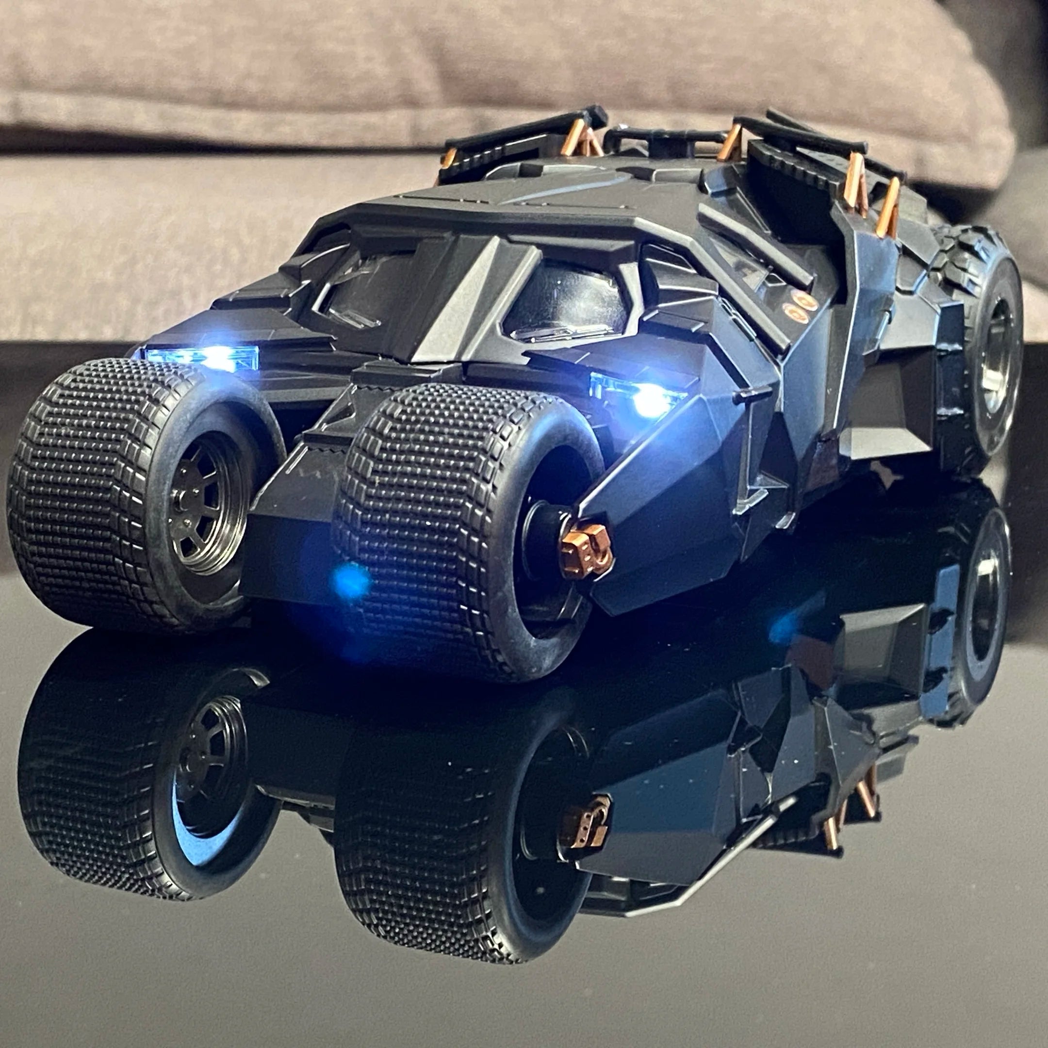 1:24 Batmobile Tumbler Alloy Diecast Truck Model