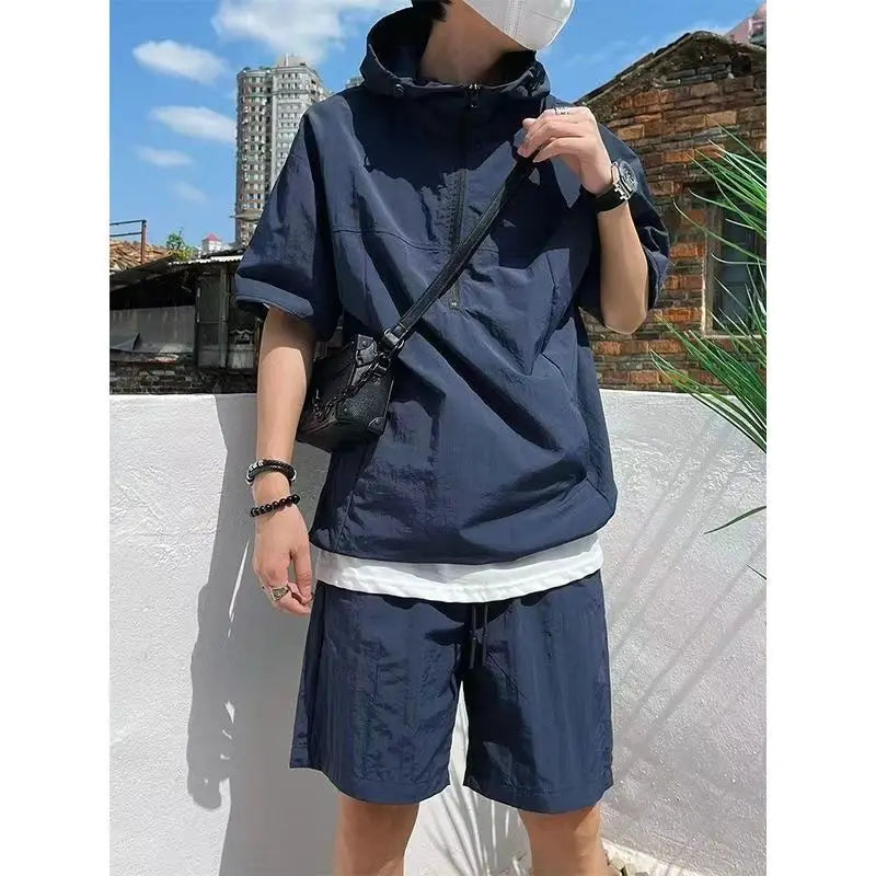 Utility Meets Style: 2025 Men’s Hooded Zipper Two-Piece Set